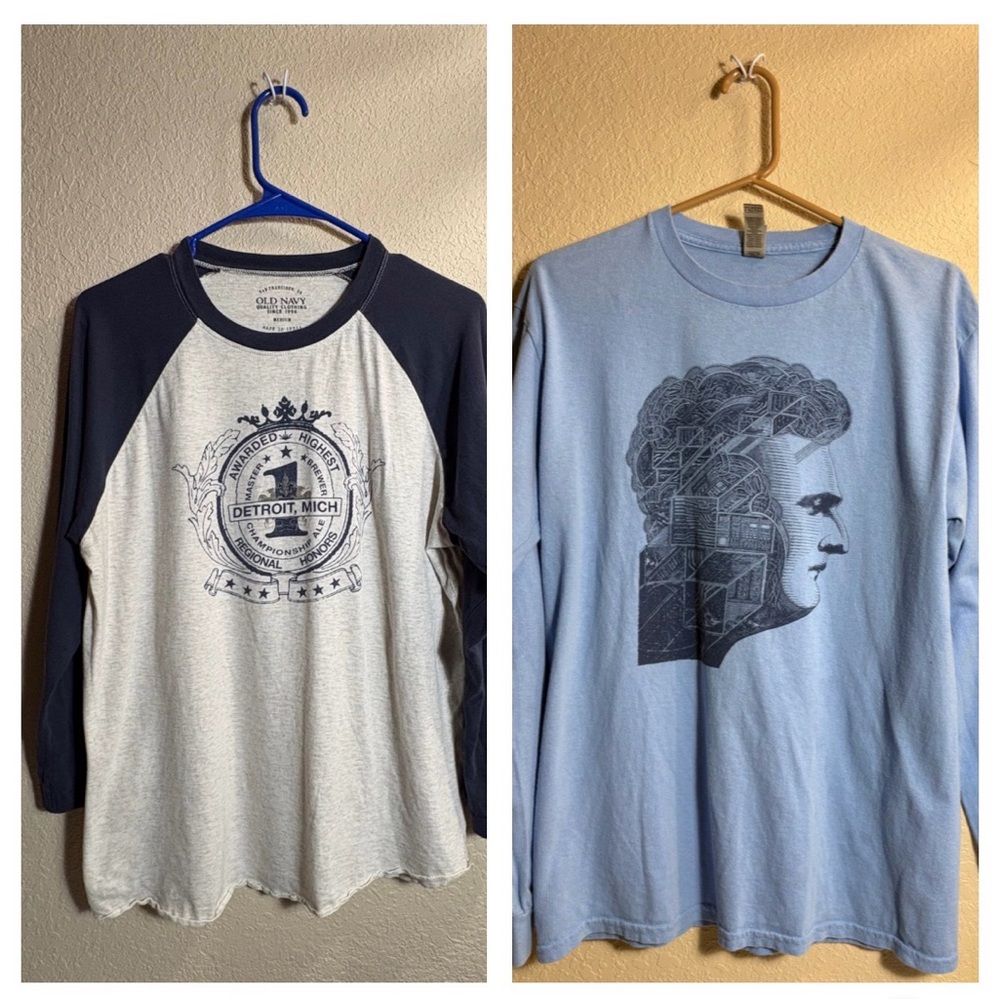 ✨ Bundle Graphic Tees – Old Navy + Moog Museum | Artsy & Casual ✨ Medium